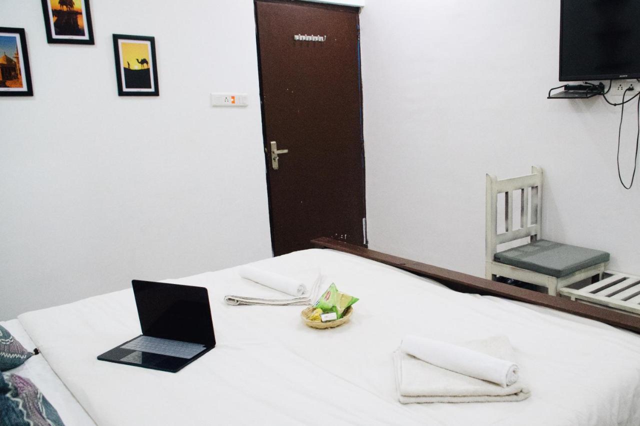 Thar View Hotel ไจซัลเมอร์ ภายนอก รูปภาพ