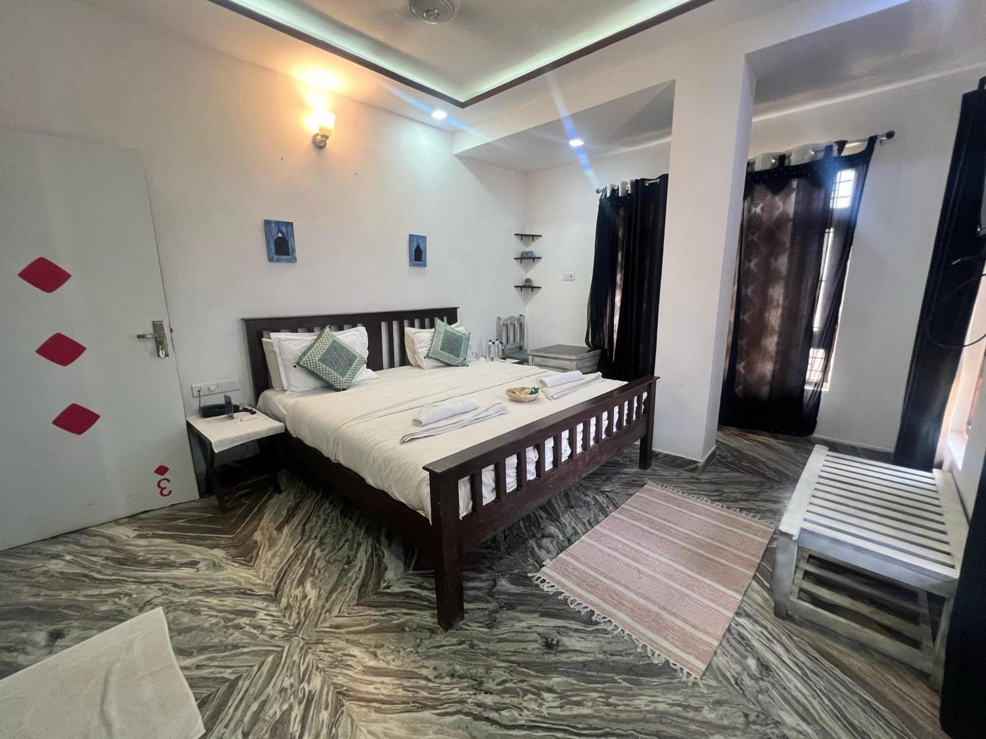 Thar View Hotel ไจซัลเมอร์ ภายนอก รูปภาพ